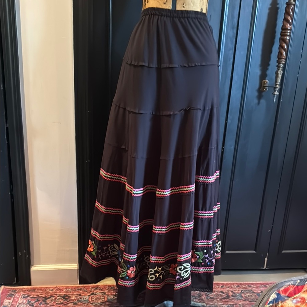 Double D Ranch Embroidered Black Maxi Skirt XS